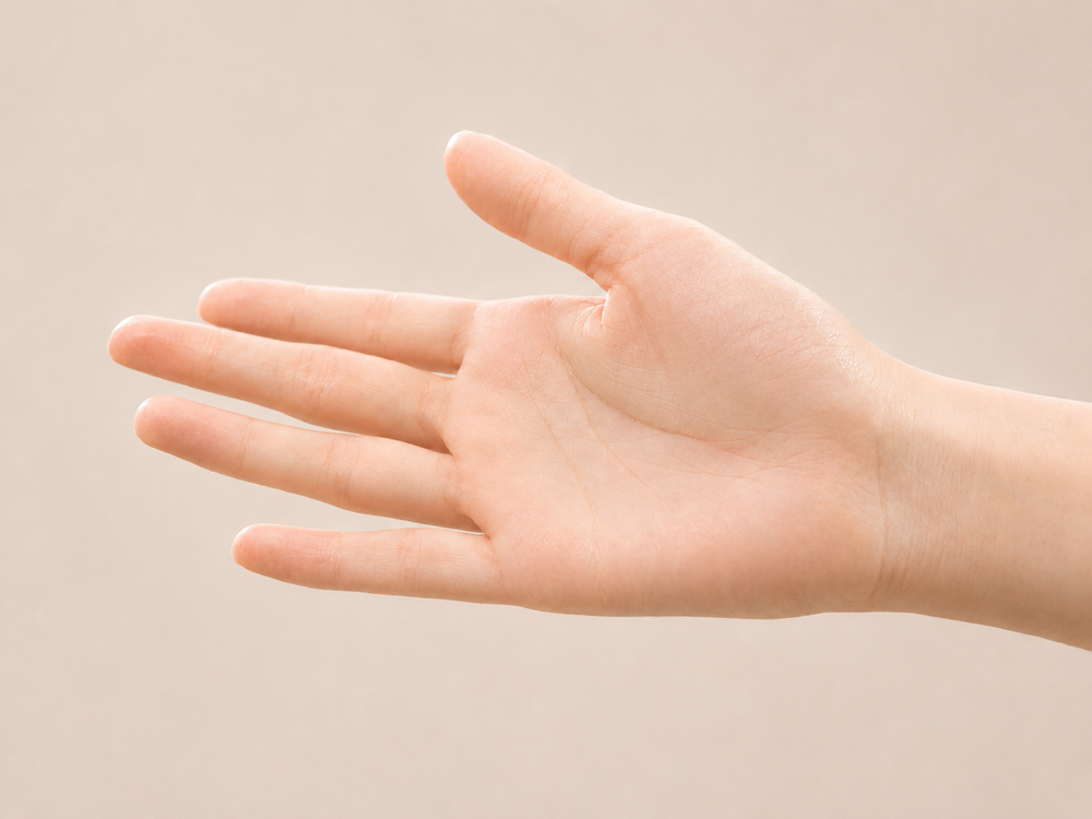 Open hand silicone detail